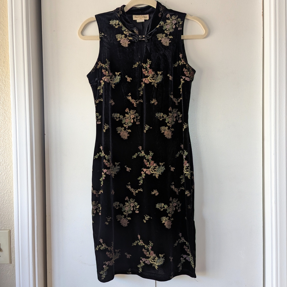 Pretty Good Black Floral Midi Dress